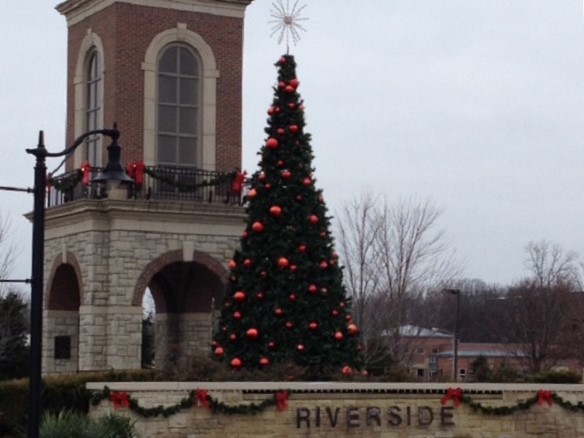 It's Christmas in Riverside