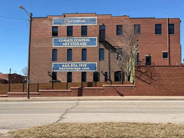 Secure, convenient storage right here in Sedalia!