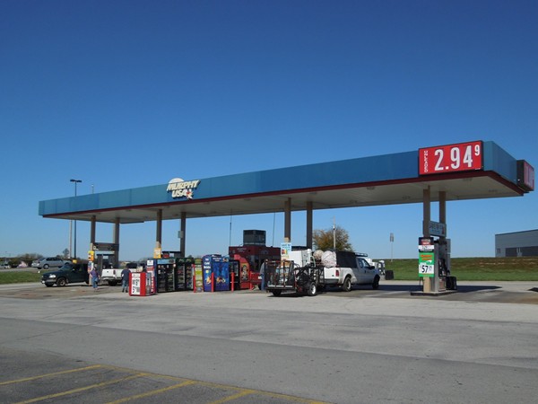 Murphy Oil Service Station in Walmart parking area, Berryville