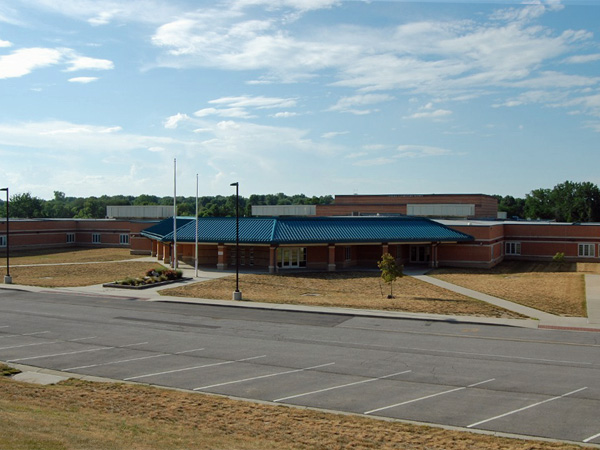 Lansing Elementary School: Serves The Meadows/Angel Falls/Adams Acres/The Maples