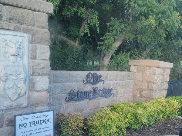 Olde Stone Bridge is a gated community off SE 4th St, just north of S Bryant Ave in Moore