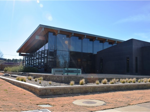 Oleye Booker Library in the Otter Creek area. Part of the Central Arkansas Library System