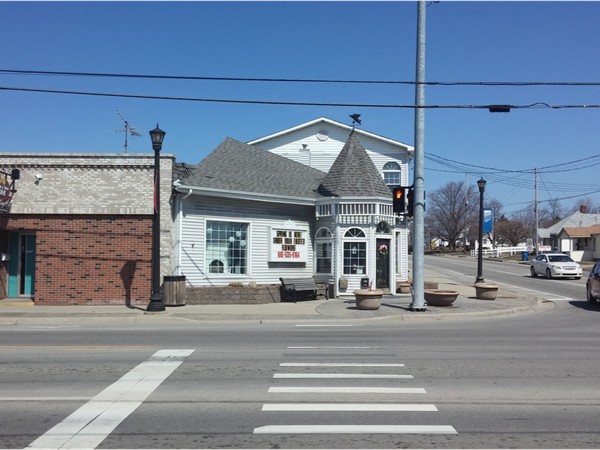 Laser's Flowers Shop, Swartz Creek, MI