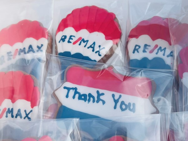 RE/MAX Open House cookies
