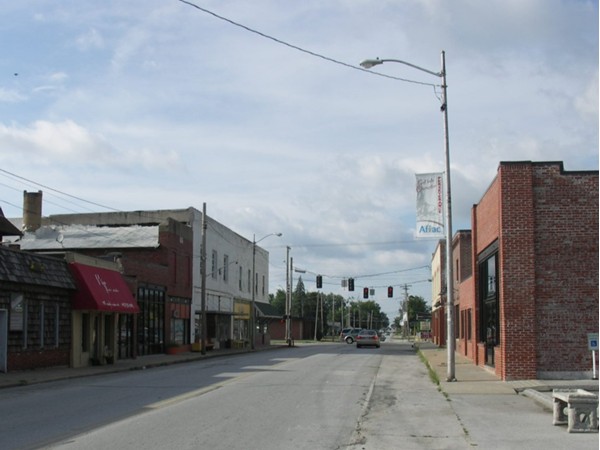 Niza's Main Street 