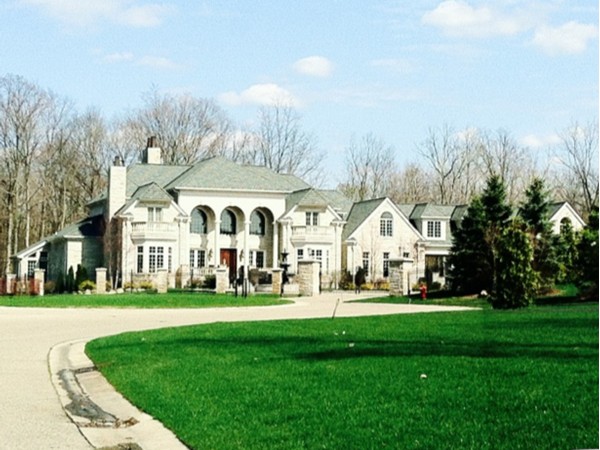 The Woods of Pinehollow Estates, the premier development in Grand Blanc