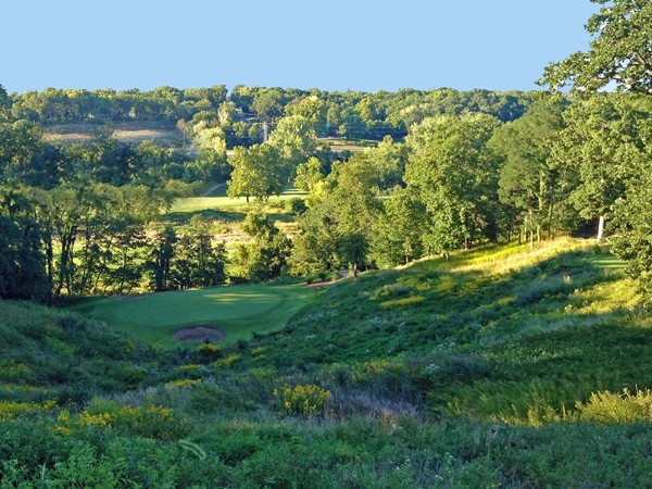 Hole #17 at The Deuce offers a dramatic opportunity for a hole-in-one
