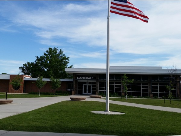 Upgraded Cedar Falls Elementary Schools 