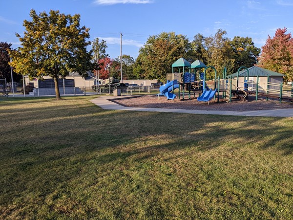 Memorial Park has playgrounds, tennis courts, baseball diamonds, and much more