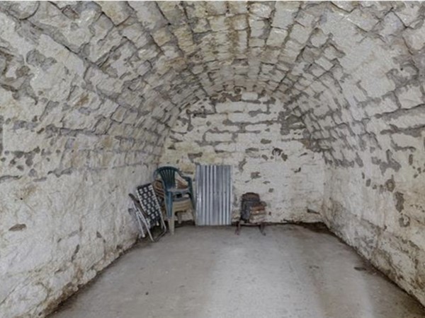 Cellar located near Old Farm House located in Farley! Not far from Parkville/Historic Weston