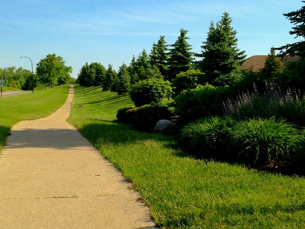 Recreational paths line the Valley Ranch community