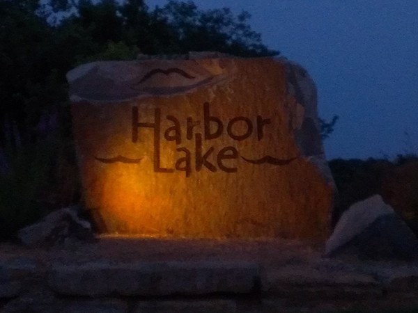 Harbor Lake is a quiet subdivision located within 5 minutes of Smithville Lake