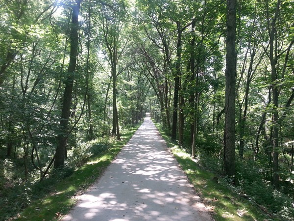 Just opened!  Enjoy miles of trail From Riverside to Zona Rosa!