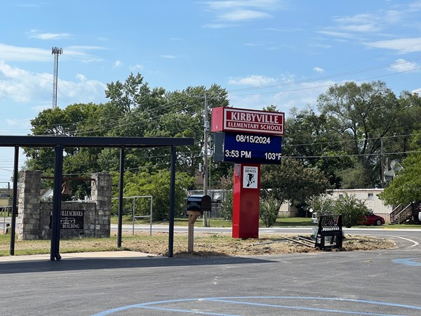 Kirbyville Elementary School entrance 