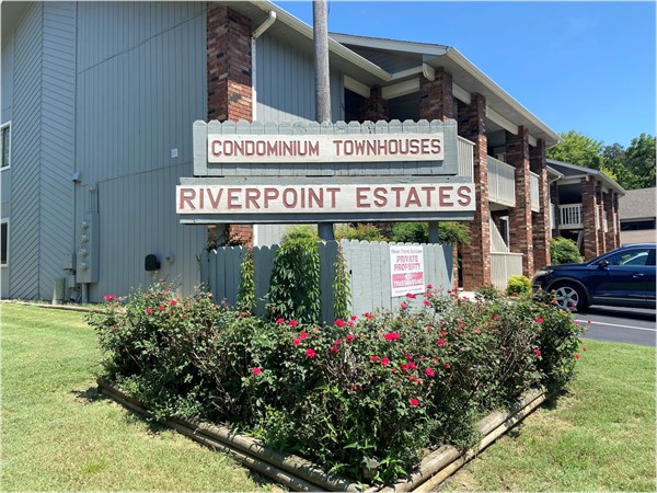 Riverpoint Estates Condominiums and Townhouses - Hollister, MO
