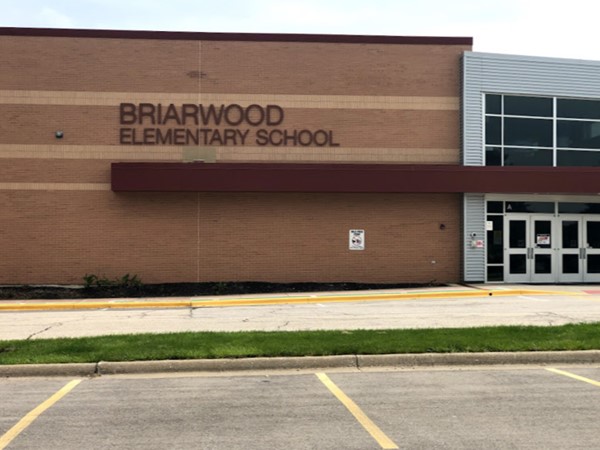 Briarwood Elementary School is close to Bradford Gardens