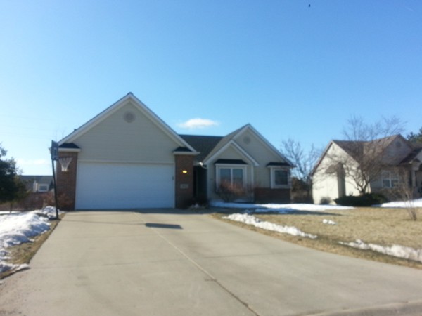 Typical homes in Chatham Square subdivision, Grand Blanc Township MI