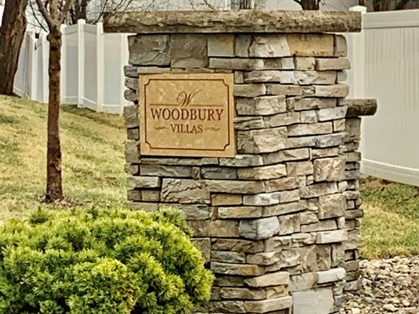 Welcome to Woodbury Villas community 