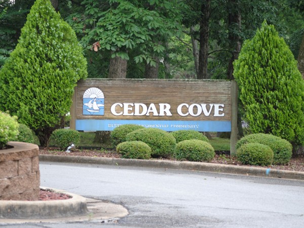Prestigious Cedar Cove is a well-established favorite local neighborhood.