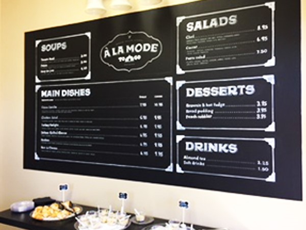 A La Mode is a “to-go” style restaurant offering a daily menu of delicious, fresh soups/ sandwiches 