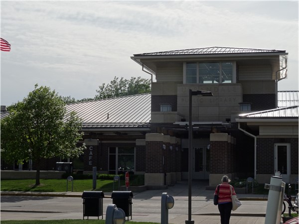 Urbandale Library