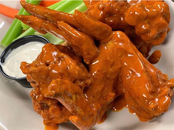Keg West is now open on Monday’s. Visit them to eat tasty wings while watching the game