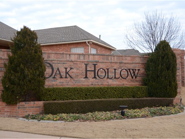Oak Hollow Garden Homes in Edmond