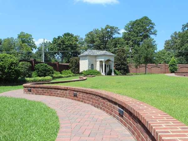 Luxury and serenity can be found at the Gazebo Park in the Maison Orleans neighborhood