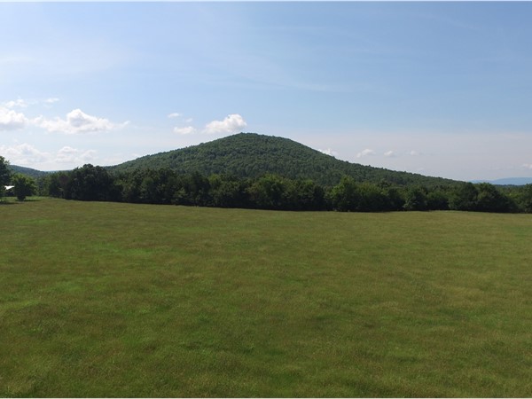 Round Mountain in Monroe, Oklahoma offers hiking and equestrian riding
