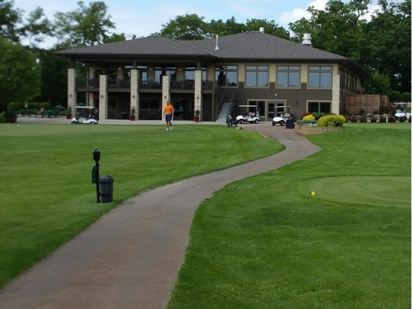 Clubhouse at Beaver Hills
