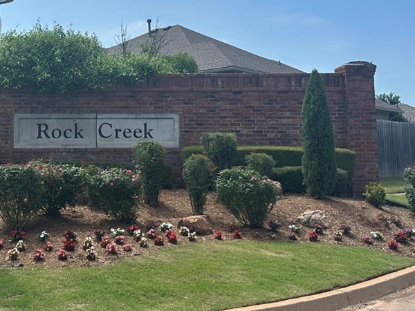Charming neighborhood of Rock Creek 