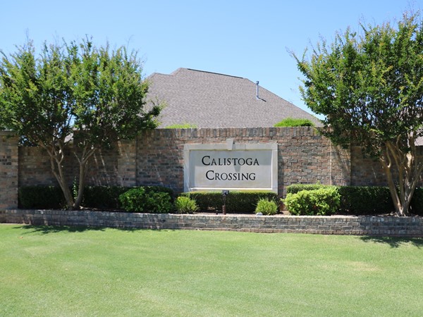 Calistoga Crossing has one entrance located off SW 134th Street 