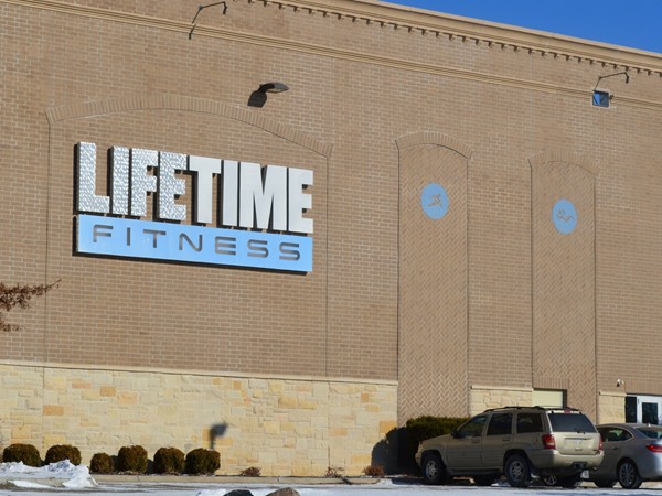 LifeTime Fitness located in the Shops of Legacy on 168th and Center