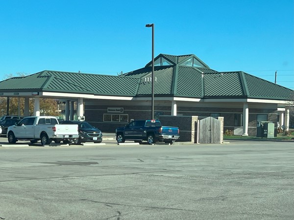 Banking made easy with Simmons Bank, from checking accounts to business loans