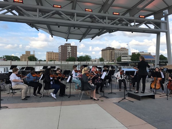 Waterloo students share their musical talents at the Cedar River Pavilion