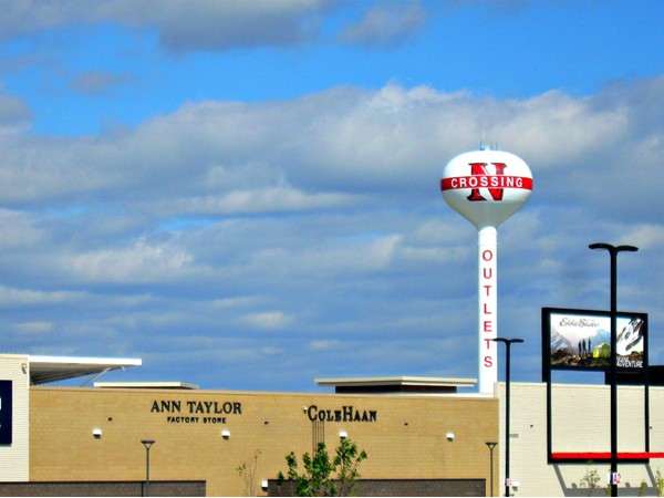 Water tower at Nebraska Crossing Outlets