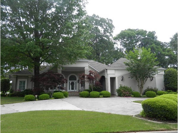 Elegant home in Crown Pointe subdivision in southeast Decatur.