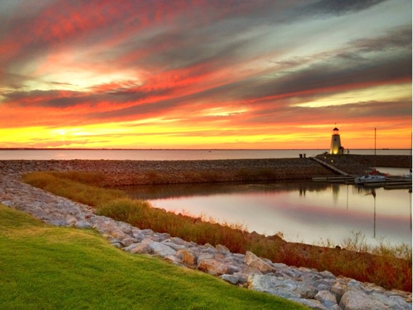 Great restaurants, walking trails and boating fun. Check out Lake Hefner in northwest OKC