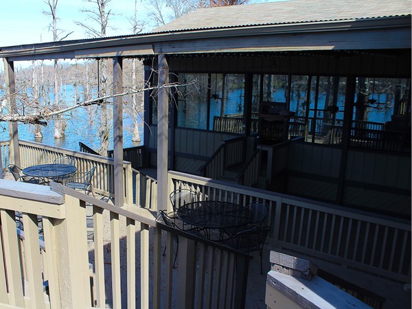 Bayou Landing offers a winding deck with views of Bayou DeSiard and plenty of meeting space