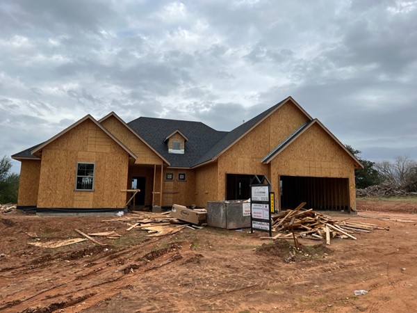 There are several homes under construction in Meadow Heights