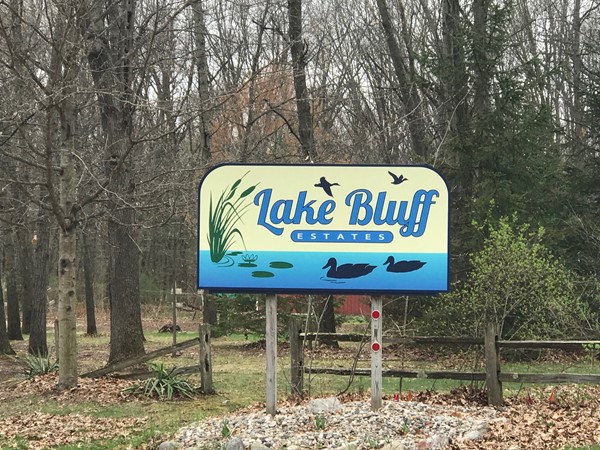 Welcome to Lake Bluff Estates