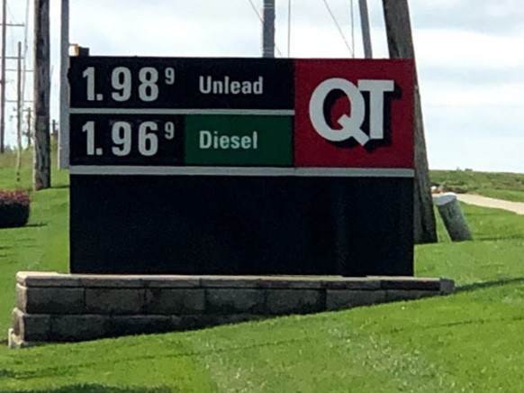 A Quik Trip gas station is located near this subdivision