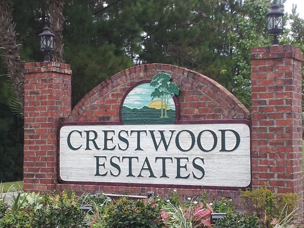 Crestwood Estates - centrally located in Covington on the Northshore