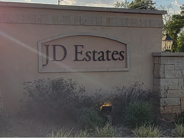JD Estates is located off SE 4th St just west of S Bryant Ave in Moore