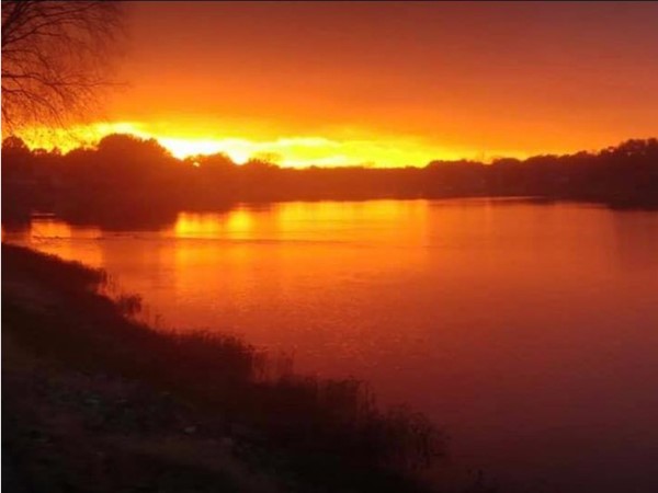 Sunsets at Raintree Lake are breathtaking 