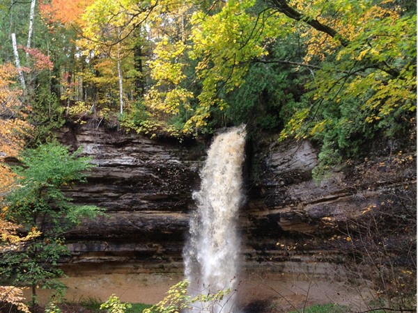 Munising Falls in fall color