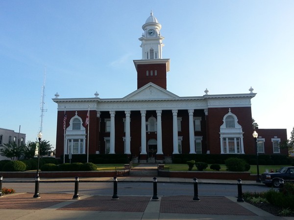 Opelika Courthouse in Opelika Historical District