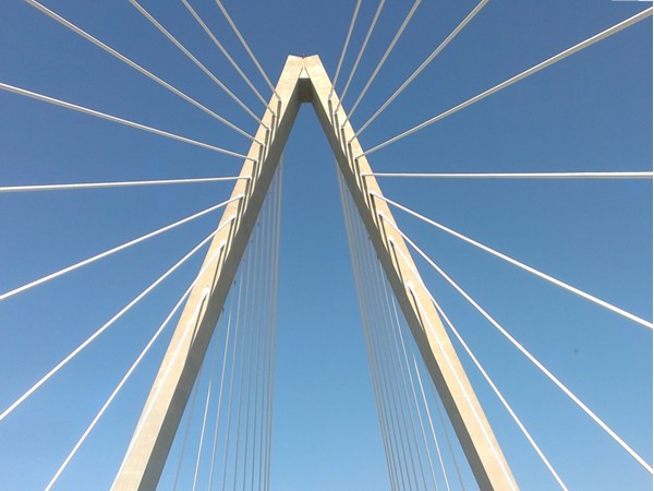 The Kit Bond bridge linking downtown Kansas City and the Kansas City Northland 