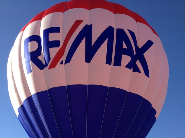 RE/MAX Hot Air Balloon at Jesse James Festival