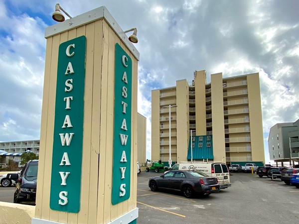 Castaways Condominium Entrance 